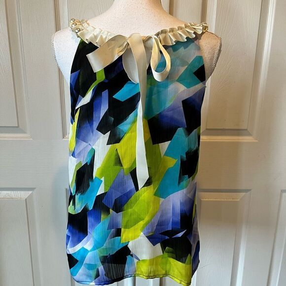🎄IZ Byer Abstract Pattern Tie-neck Halter Top - Picture 4 of 13